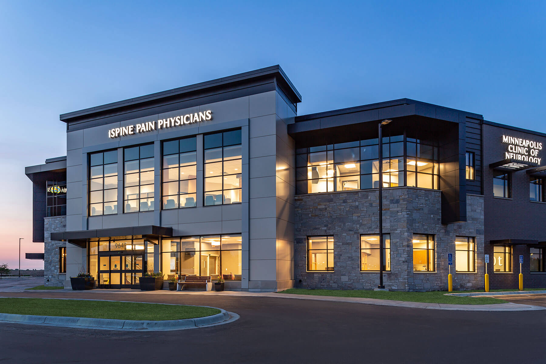 Mohagen Hansen | Architecture | Interior Design | Minneapolis | Maple Grove Medical Office Building